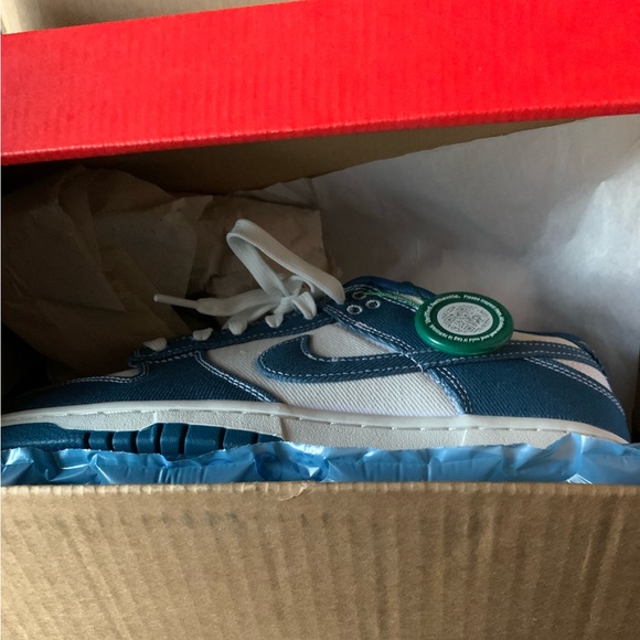 Verified - Picture 2 of 4